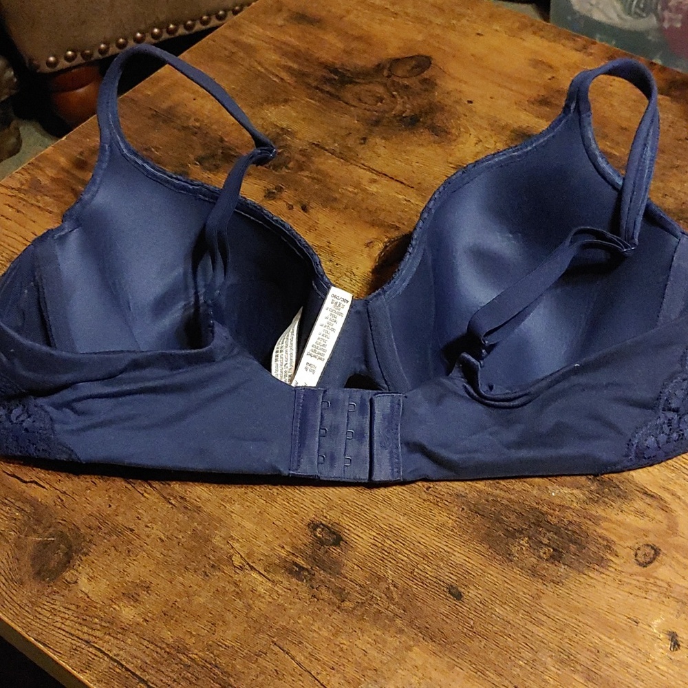 NWOT Victoria's Secret 40C navy Blue Sexy Lace Padded Underwire Bra - Picture 4 of 9
